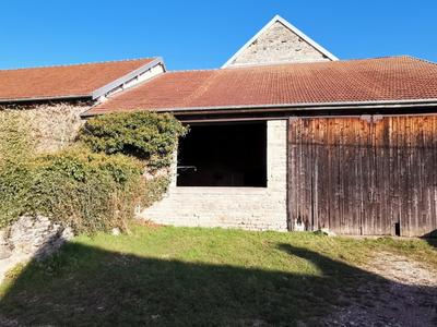 Maison - 350 m² - 1 pièce