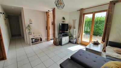 Maison - 80 m² - 4 pièces