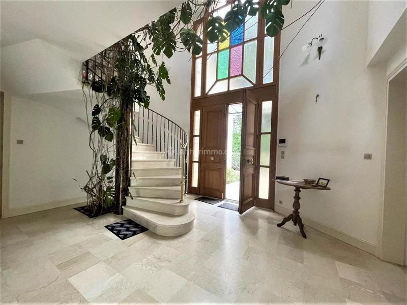 Maison - 343 m² - 7 pièces