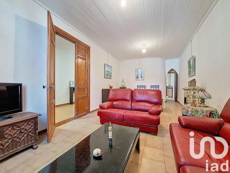 Maison - 257 m² - 9 pièces