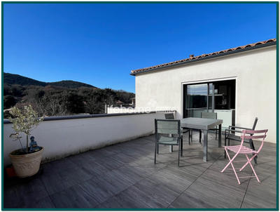 Villa - 208 m² - 5 pièces