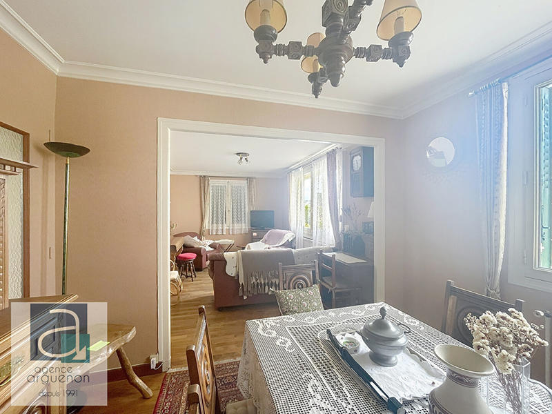 Maison - 90 m² - 6 pièces