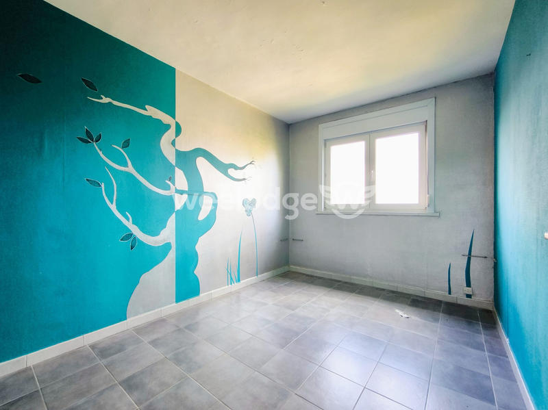 Appartement - 80 m² - 5 pièces