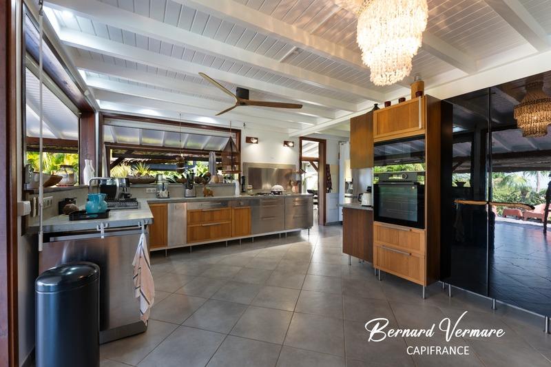 Demeure - 196 m² - 8 pièces