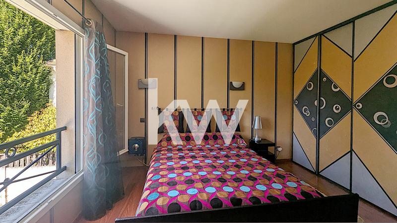 Maison - 193 m² - 7 pièces