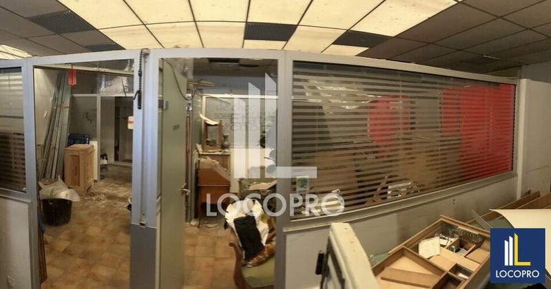 Local commercial - 147 m²