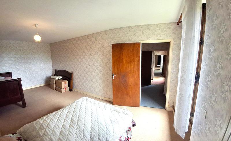 Maison - 186 m² - 6 pièces