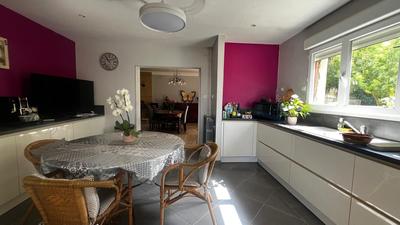 Maison - 427 m² - 11 pièces