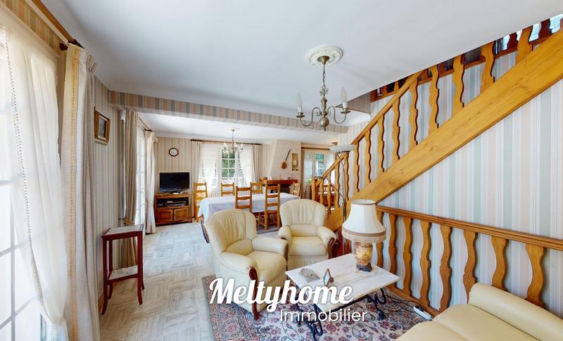 Maison - 180 m² - 10 pièces