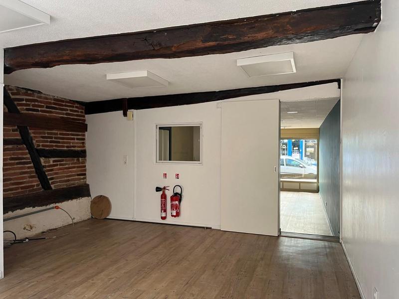 Local commercial - 45 m² - 2 pièces