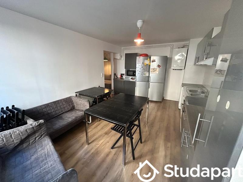 Chambre - 11 m² - 1 pièce