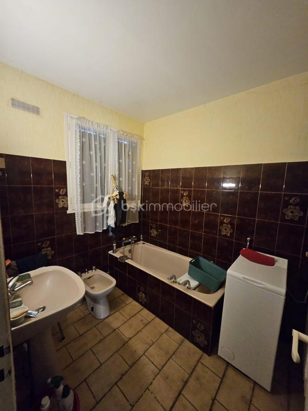 Maison - 177 m² - 6 pièces