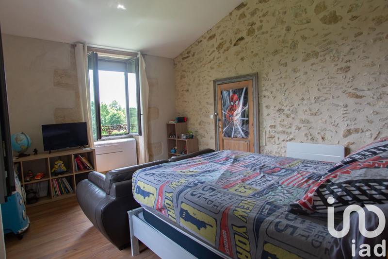 Maison - 207 m² - 7 pièces