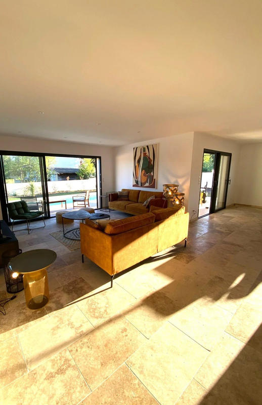 Villa - 137 m² - 4 pièces