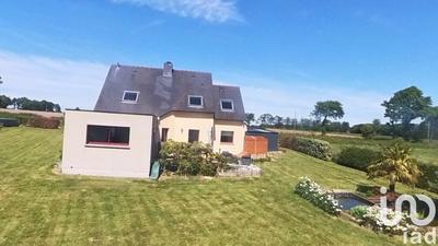 Maison - 182 m² - 8 pièces