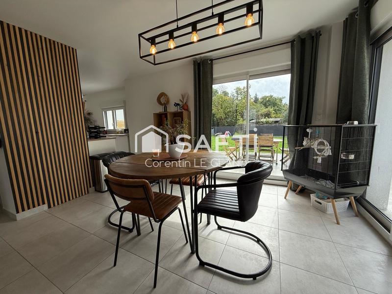 Maison - 92 m² - 5 pièces