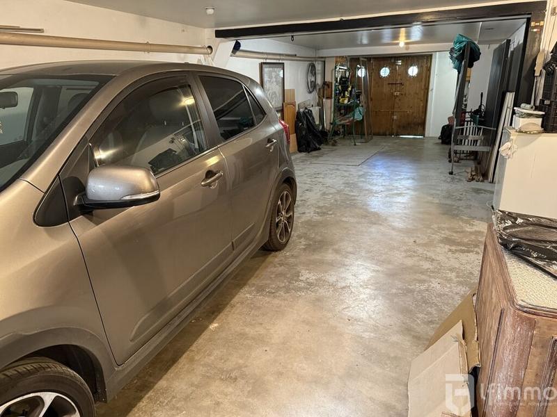 Pavillon - 200 m² - 8 pièces