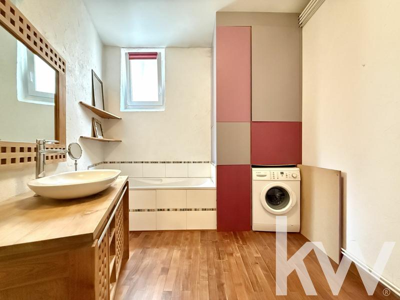 Appartement - 111 m² - 5 pièces