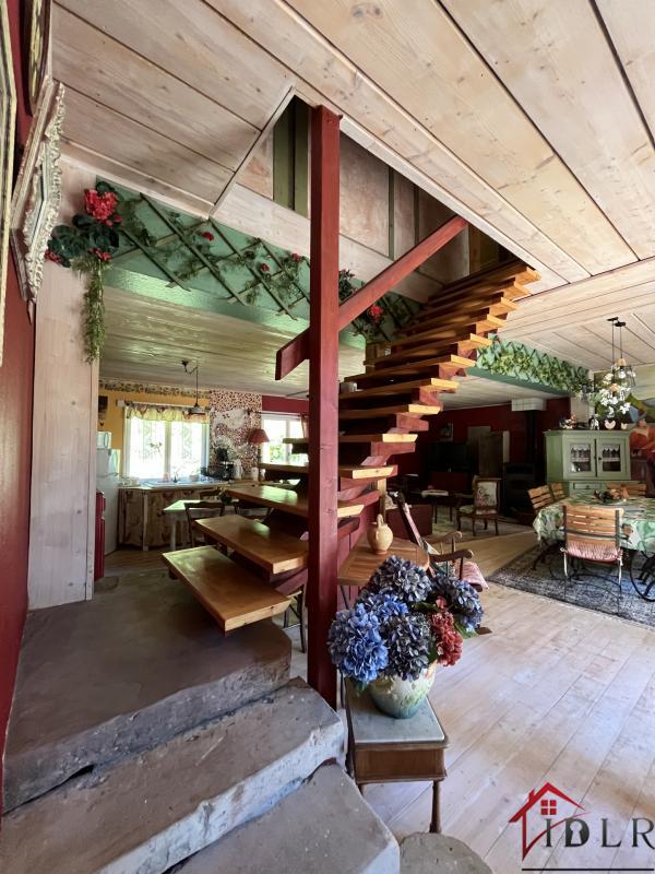 Propriété - 330 m² - 20 pièces