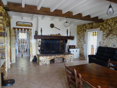 Maison - 251 m² - 8 pièces