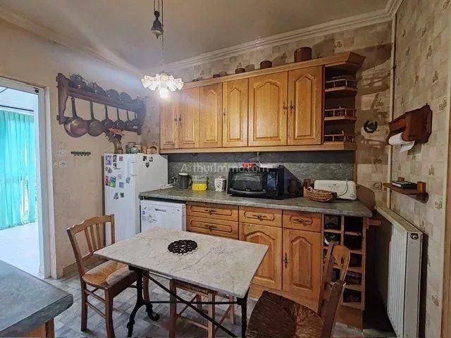 Maison - 101 m² - 6 pièces