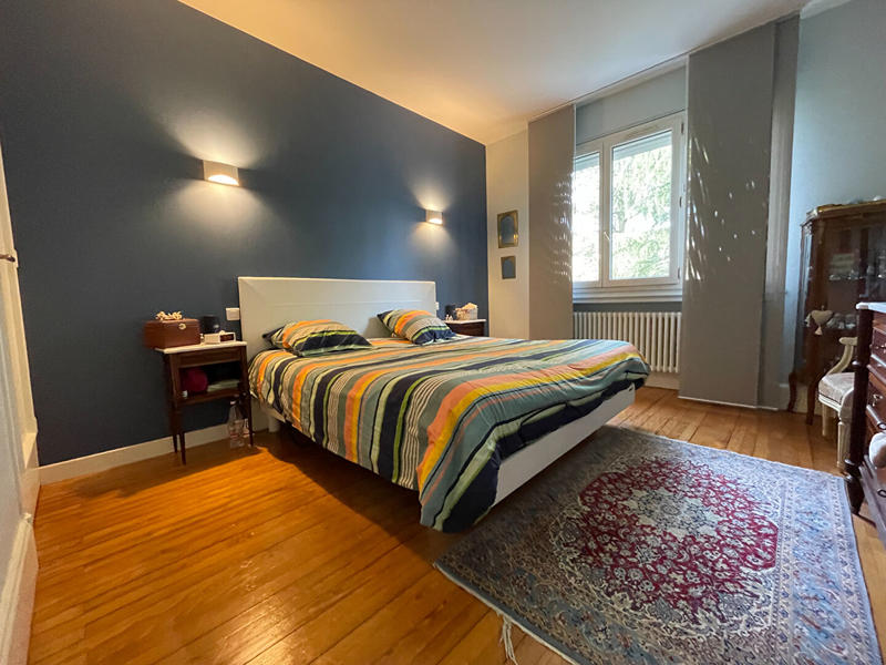 Maison - 208 m² - 6 pièces