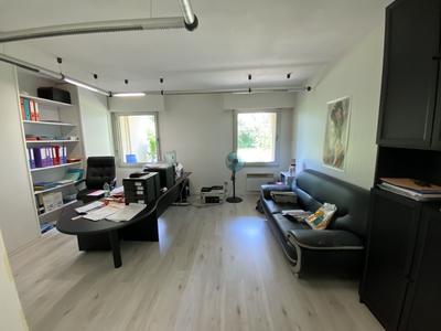 Bureau - 37 m² - 2 pièces