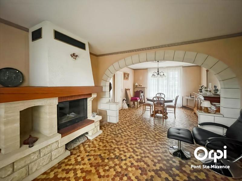 Maison - 99 m² - 4 pièces