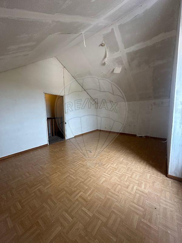 Maison - 205 m² - 10 pièces