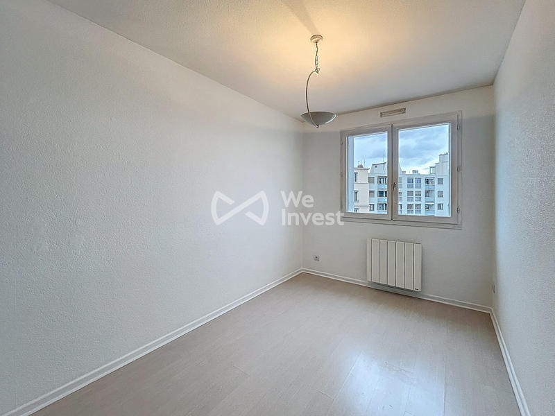 Appartement - 100 m² - 5 pièces