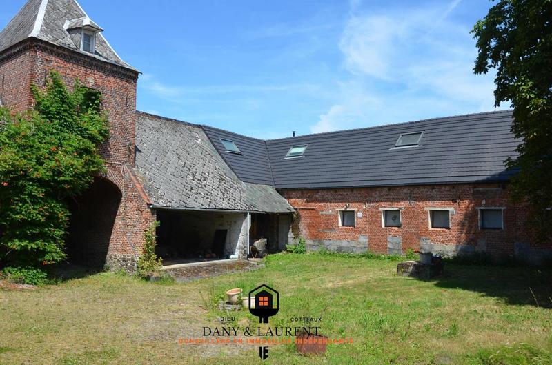 Maison - 370 m² - 8 pièces