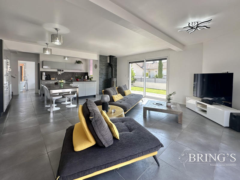 Maison - 137 m² - 4 pièces