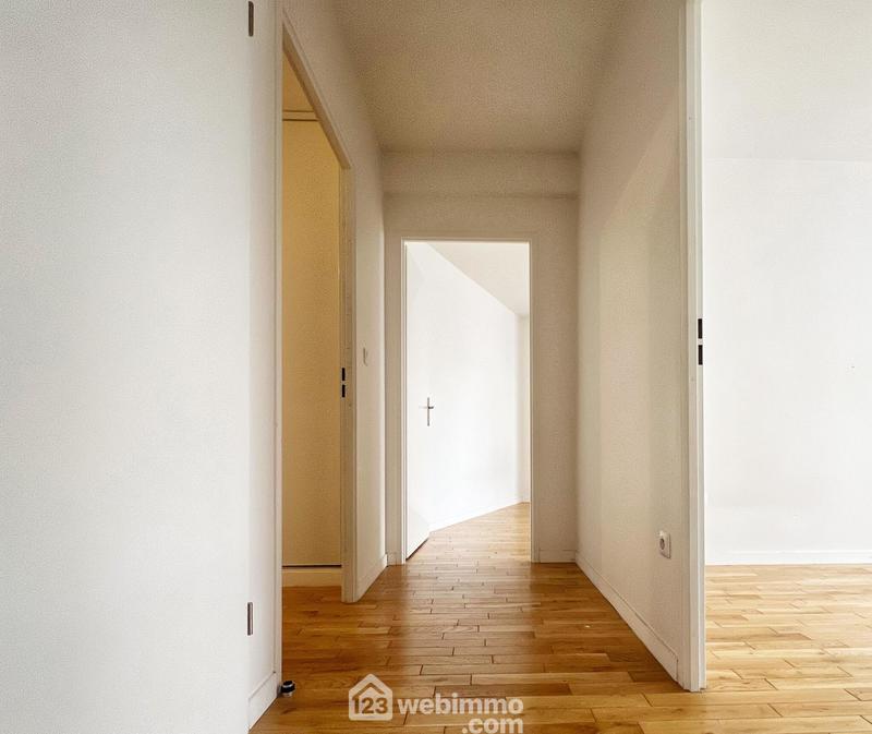 Appartement - 100 m² - 5 pièces