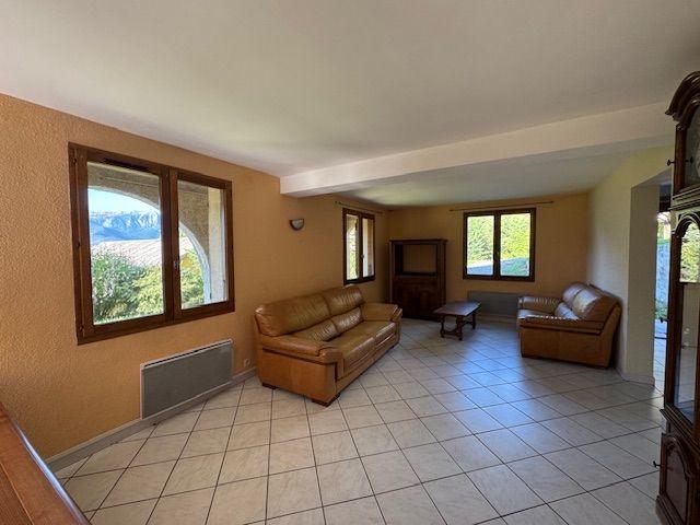 Appartement - 94 m² - 3 pièces