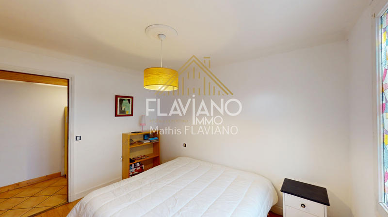 Appartement - 86 m² - 4 pièces