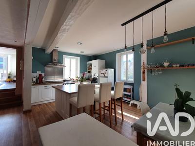 Maison - 182 m² - 7 pièces