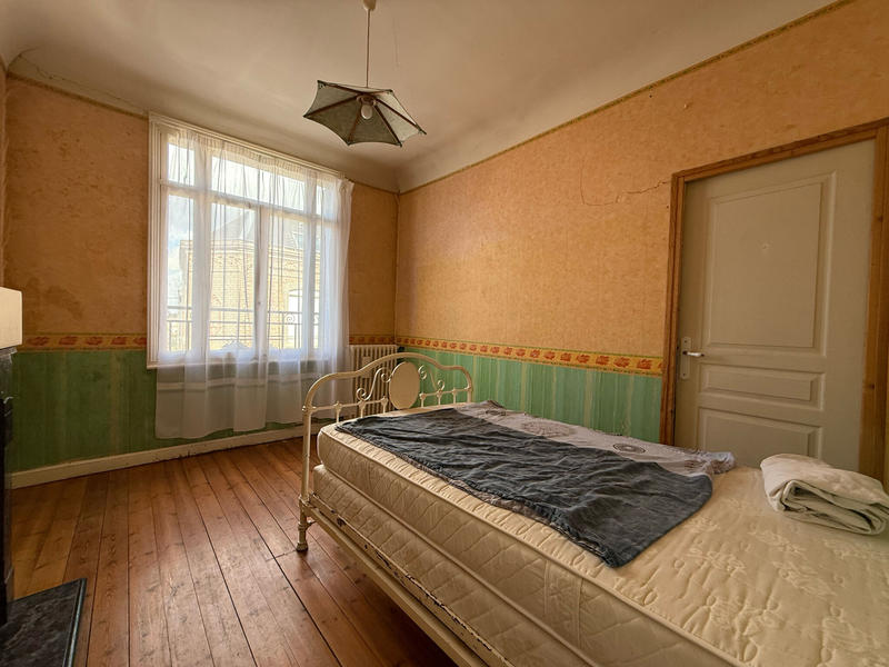 Maison - 161 m² - 7 pièces