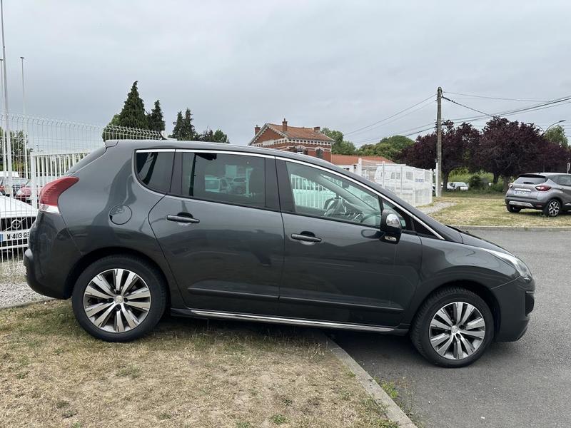 Peugeot 3008 Allure 1.6 Hdi 115cv Toit Panoramique