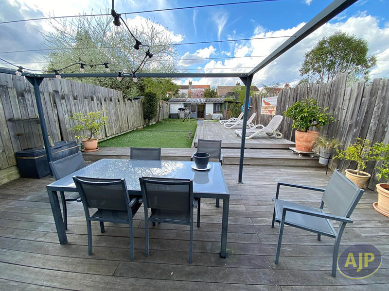 Maison - 110 m² - 5 pièces