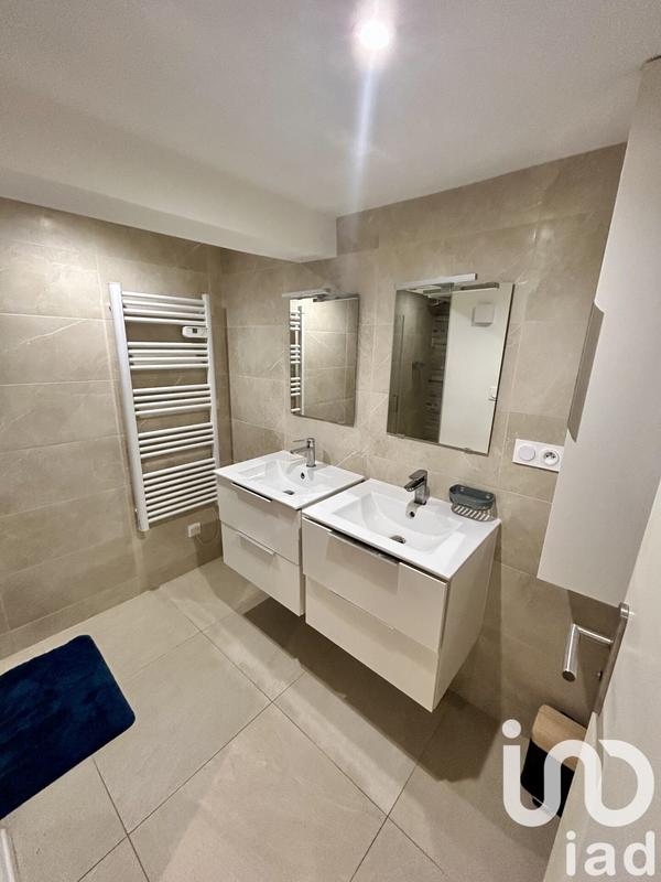 Maison - 153 m² - 9 pièces