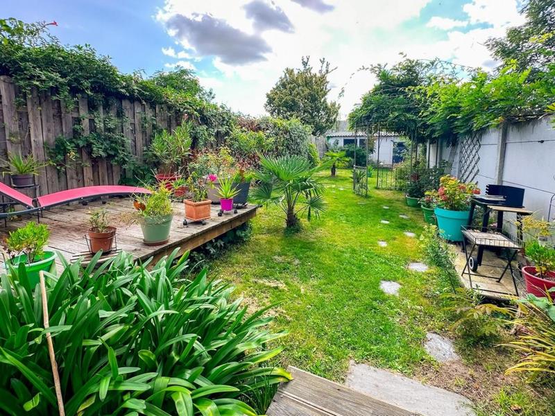 Maison de ville - 85 m² - 5 pièces