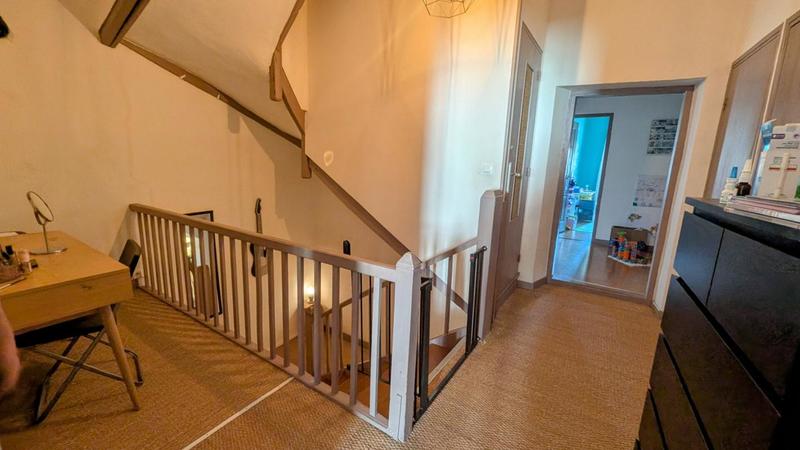 Maison - 161 m² - 11 pièces