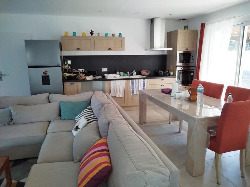 Villa - 80 m² - 4 pièces