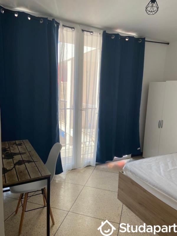 Chambre - 11 m² - 1 pièce