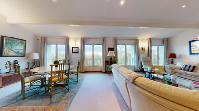 Duplex - 204 m² - 6 pièces