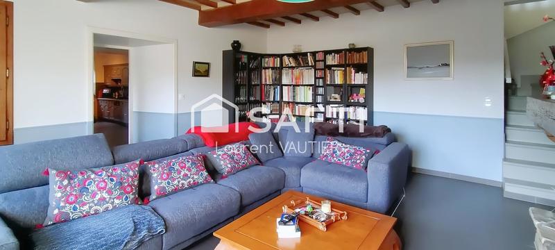 Maison - 225 m² - 7 pièces