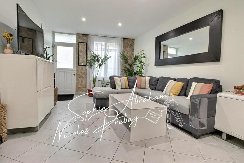 Maison - 117 m² - 5 pièces