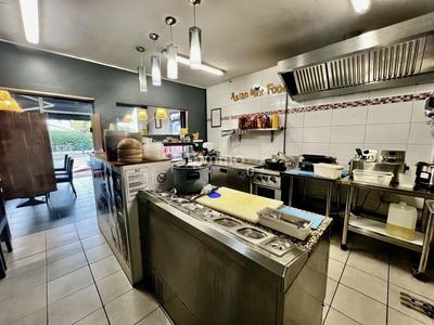 Fonds de commerce - Bureau - 65 m²