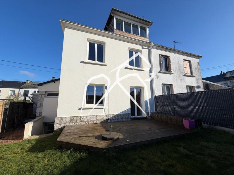 Maison ancienne - 122 m² - 7 pièces