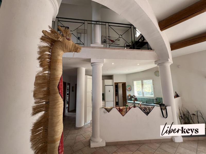 Propriété - 150 m² - 5 pièces